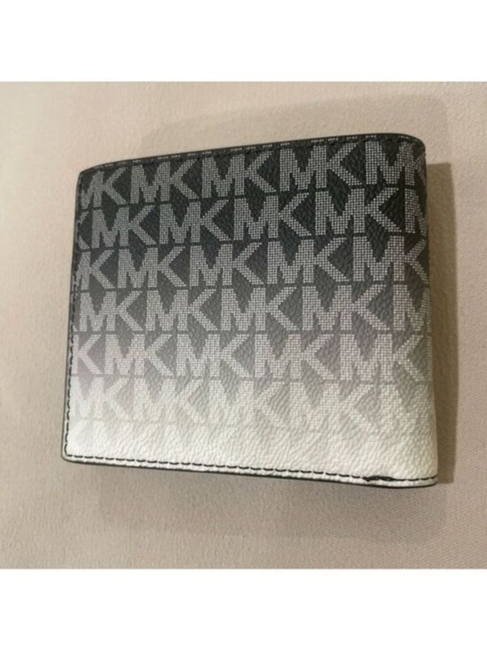 Authentic Michael Kors Men’s Bifold Wallet |Designer men’s logo classic wallet
